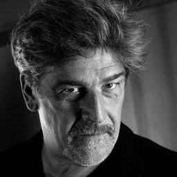 Fabio Sartor - 一桌 13 人演員 飾演Avv. Bordignon