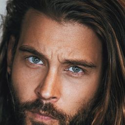 Taylor David - Mary Goes Round演員 飾演Good-Looking Guy