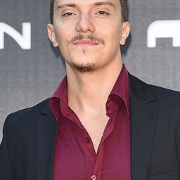 莫羅·康特 飾演 Carabiniere Arresto #1