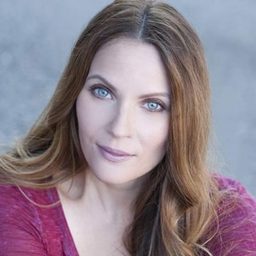 Stephanie Bertoni - 63小時死亡對峙演員 飾演TV News Anchor