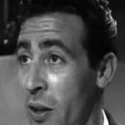 Francisco Arenzana 飾演 Dimas