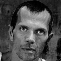 Wilfried Romoli 飾演 Rachid