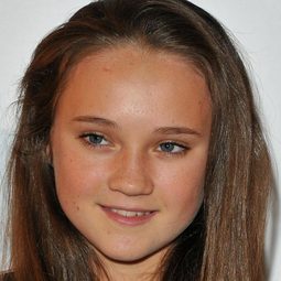 Isabelle Allen 飾演 The Unseen