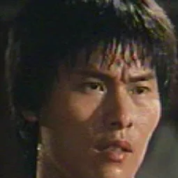 長山 - 七步迷蹤演員 飾演Chu Chin Kong