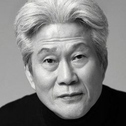 李度京 飾演 Chan-sik's father