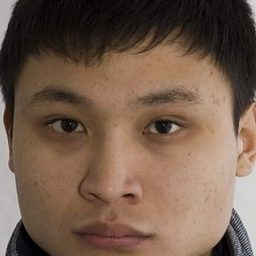 Azamat Nigmanov 飾演 Tazshi