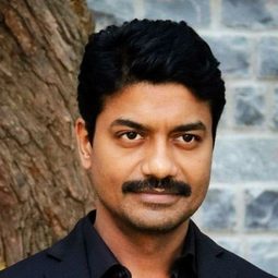 維卡斯·庫瑪爾 飾演 Praveen Kamath