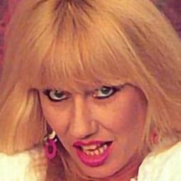 Greta Carlson - 性罪演員 飾演Party Girl #1