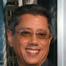 狄恩·戴夫林 - 宇宙奇兵編劇