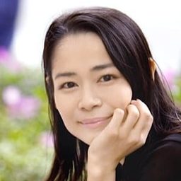 三阪知絵子 飾演 The Girl