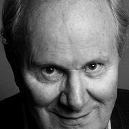 Ralph Riach - 紅顏禍水演員 飾演Lorenzo Gritti