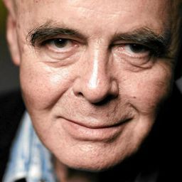 Stanisław Tym - 沒有對手的勝利演員 飾演Designer Office Employee