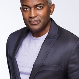 Karl T. Wright 飾演 Professor Wright