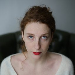 Lola Naymark - 當愛再來的時候演員 飾演Aurore