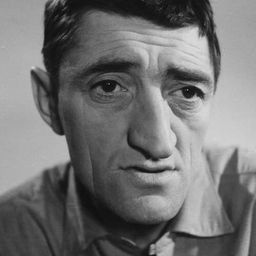 Karel Effa 飾演 Janek