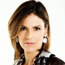 Mónica López 飾演 Natasha