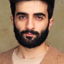 Leo Anand 飾演 Tito