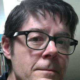 Étienne Charry 飾演 Self - Musician