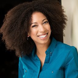 凱莎·海恩斯 - 愛情小館演員 飾演Christine