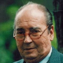 Canto e Castro 飾演 (voice)