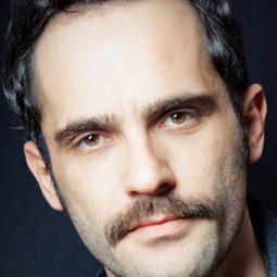 拉蒂沃傑·布克維奇 - A Stormy Summer Night演員 飾演Diaz