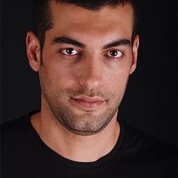 Uğur İzgi 飾演 Ali Rıza'nın Adamı 2