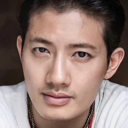 阿拉克·阿墨蘇帕西瑞 - 四天王演員 飾演Da Intara