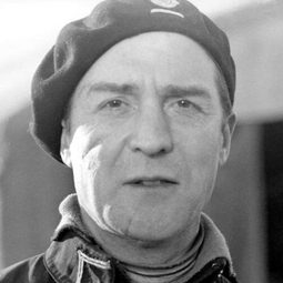 Daniel Mendaille 飾演 Le patron de la guinguette