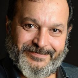 Murat Ercanlı - 打出一片天演員 飾演Tapu Memuru