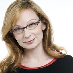 Susan Lynskey - 老朋友演員 飾演Host