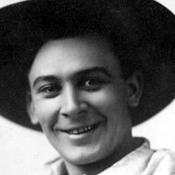 Hooper Atchley - 天堂艷史演員 飾演Insurance Agent (uncredited)