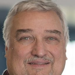 Frederick Raab - NOVA：黑洞啟示錄演員 飾演Self