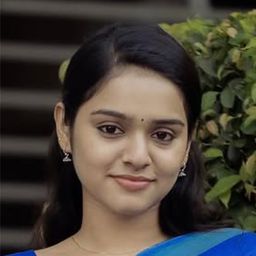 Akshathaa Ajit - Revolver Rita演員 飾演Reena