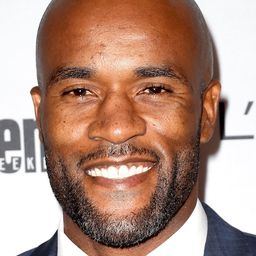 拉蒙尼卡·加勒特 飾演 Richard Lowe