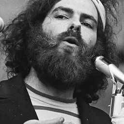 Jerry Rubin 飾演 Self