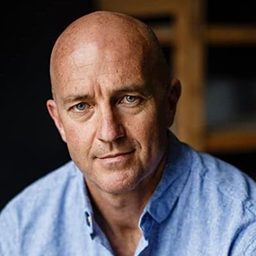 Colin Moy 飾演 Mr Shepherd