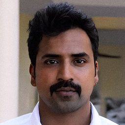 Shabeer Kallarakkal 飾演 Sagas Ratchagan