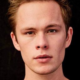 馬隆·波斯 飾演 Pankraz