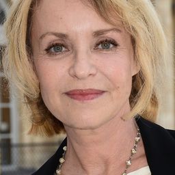 Fanny Cottençon 飾演 Lili