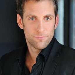 Ian Rozylo 飾演 Jeremy