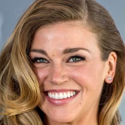 安卓恩·帕利奇 飾演 Ms. Perkins