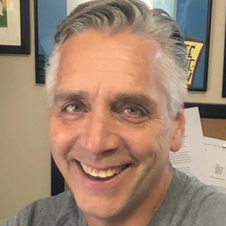 Robert Hughes - 飛哥與發仔：星球大戰導演