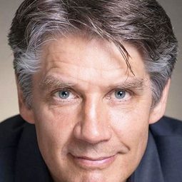 Dane Stevens - 烤肉上的浸禮教徒演員 飾演Bob