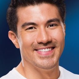Luis Manzano 飾演 Wesley