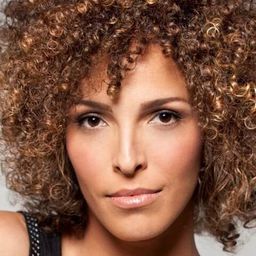 愛列特·托雷斯 飾演 