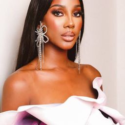 卡蜜拉·德盧卡斯 飾演 Patrícia 'Patty' Alencar Rochetty