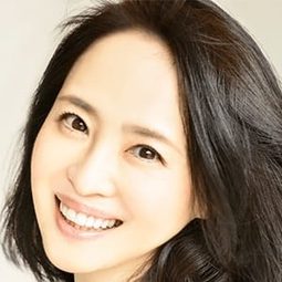 松田聖子 飾演 Aya Sawaki