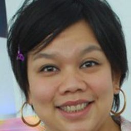 蒂卡·龐加比安 飾演 Mrs. Domu