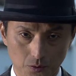 檀臣幸 飾演 Shinkurou Isaka/Weather Dopant (voice)