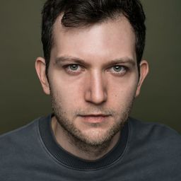 Maciej Miszczak 飾演 Radzio